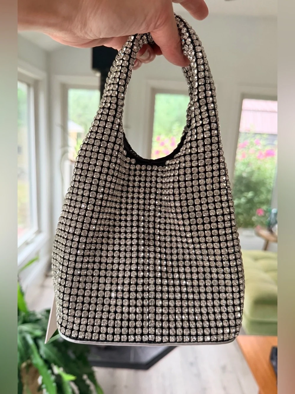 NEW w TAG GIARITÉ Brilly Silver Crystal Bucket Bag w Silver Tone Crossbody Strap